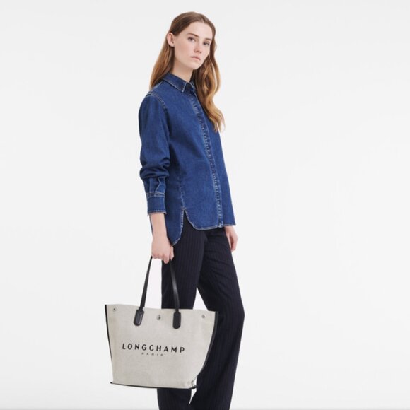 New LongChamp Essential L Tote bag Ecru Canvas - Picture 2 of 12